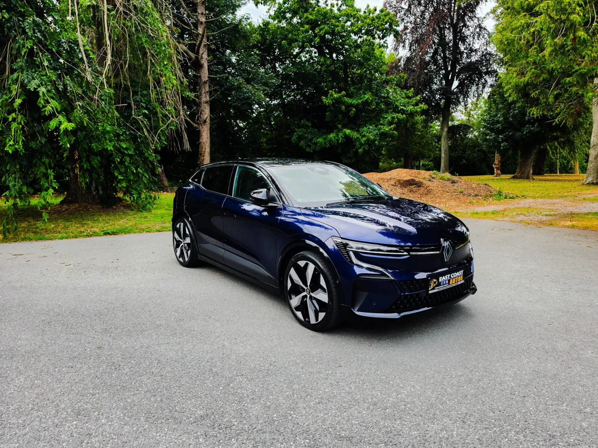 Renault Megane E-Tech 2023 - Image 5