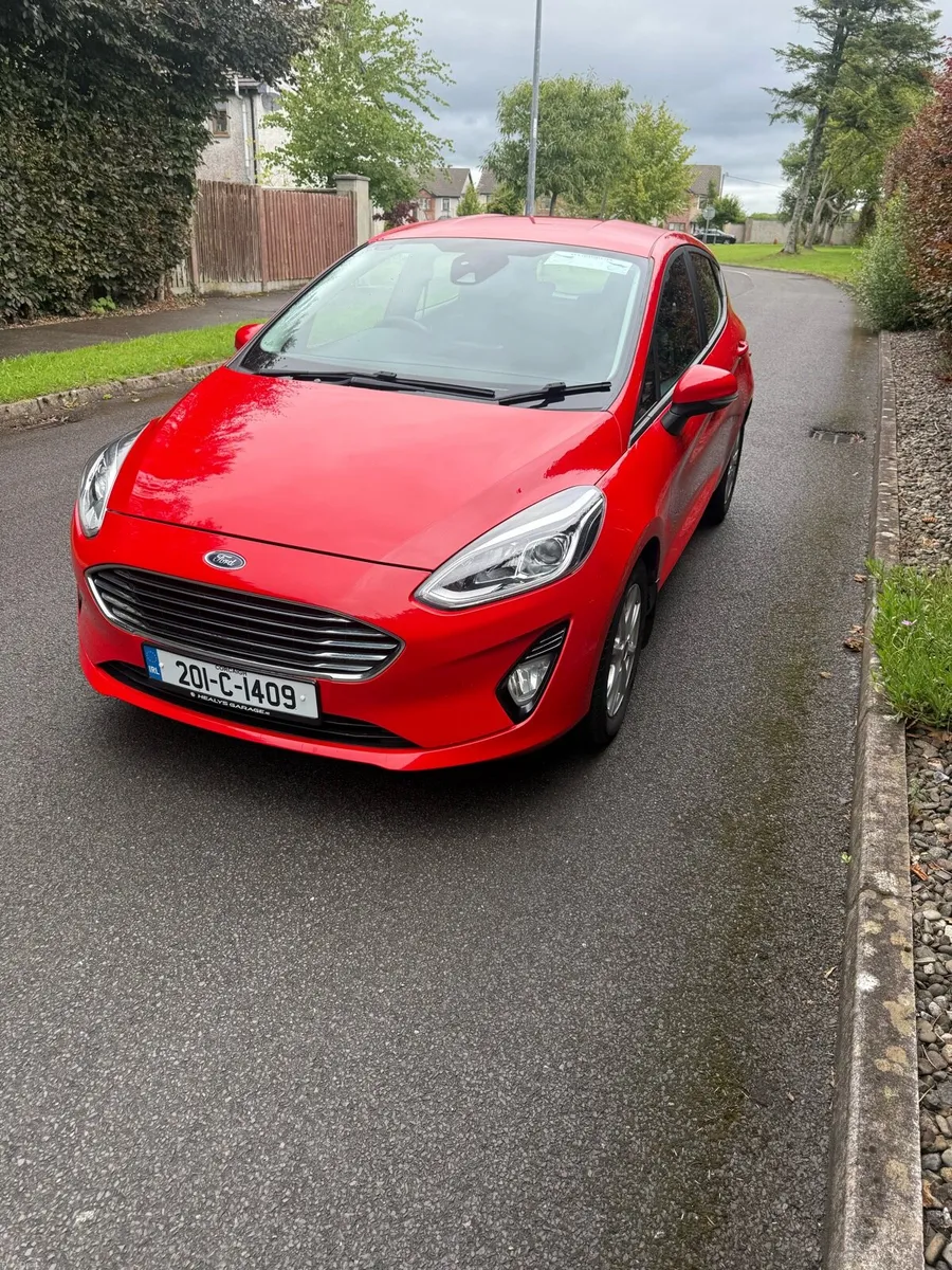 2020 Ford Fiesta titanium - Image 2