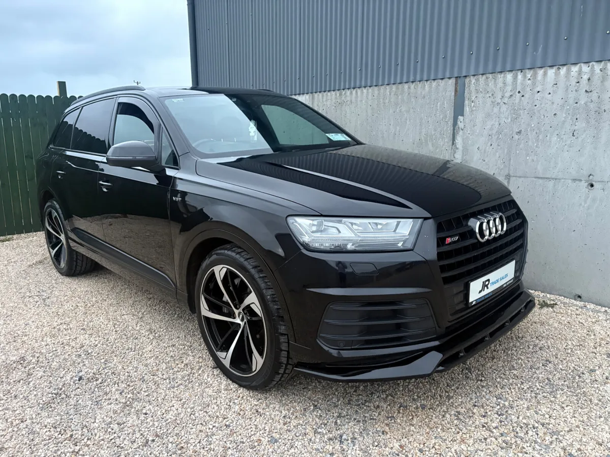 Audi Q7 S-Line Quattro Automatic 7 Seater - Image 4