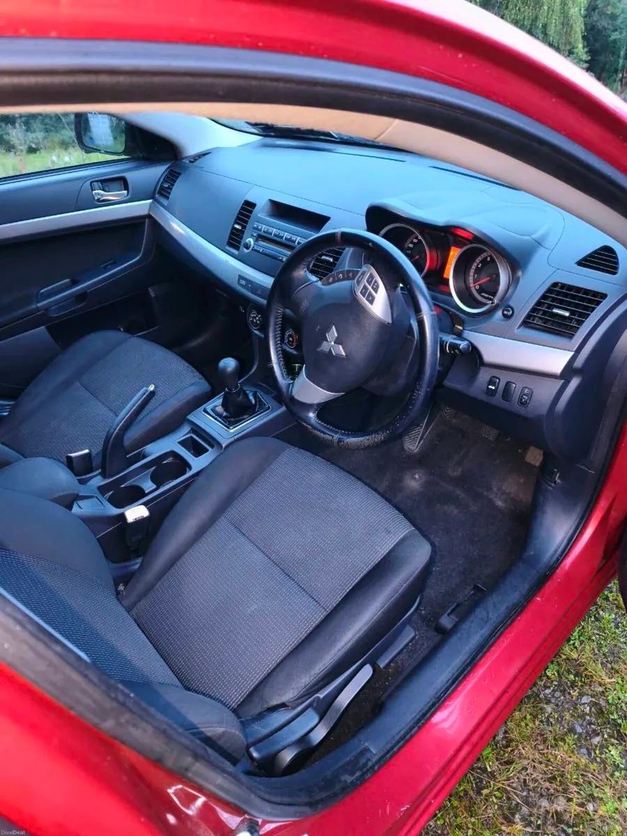 Mitsubishi Lancer - Image 6