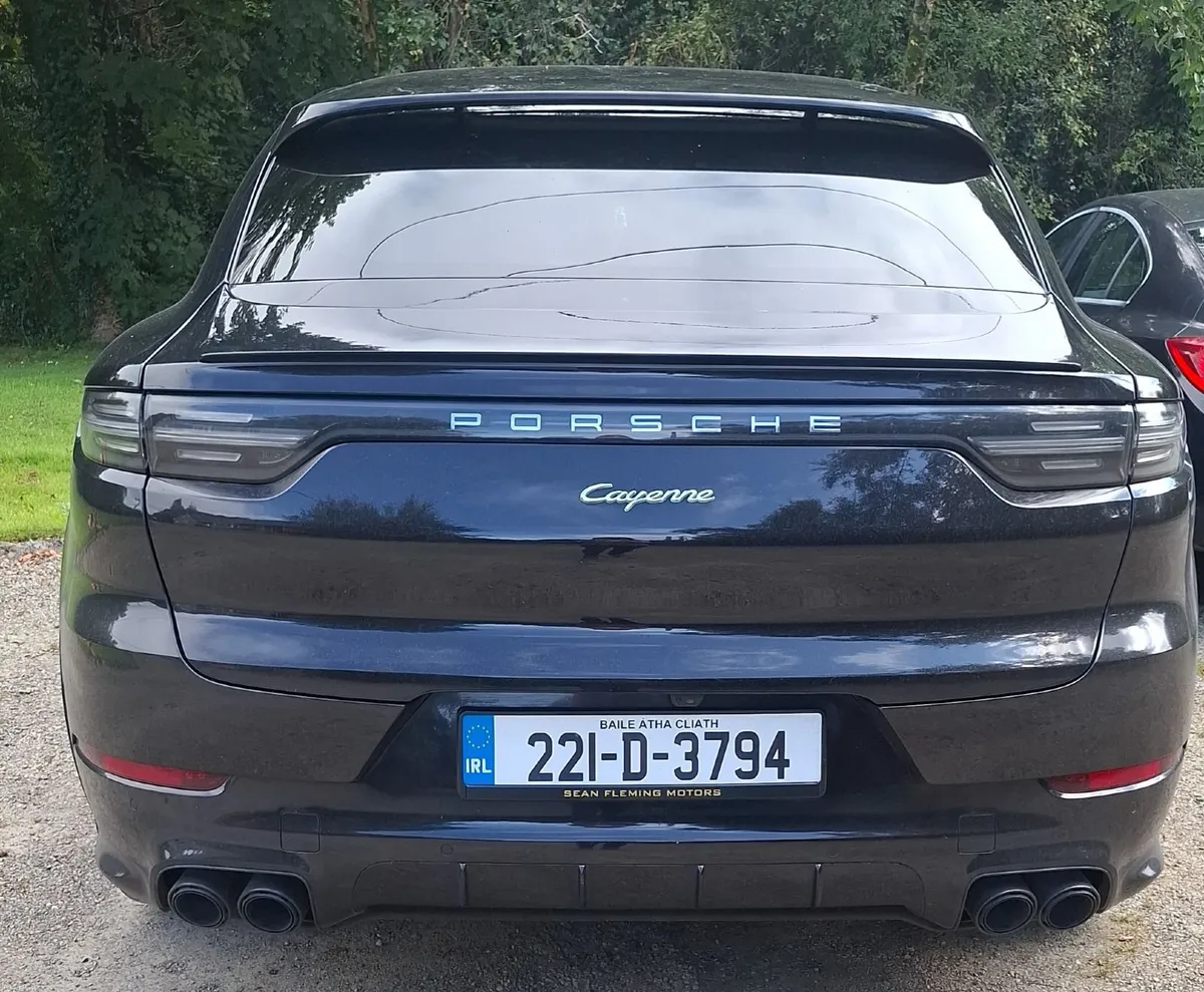Beautiful Porsche Cayenne [Coupe] - 2022 - Image 3