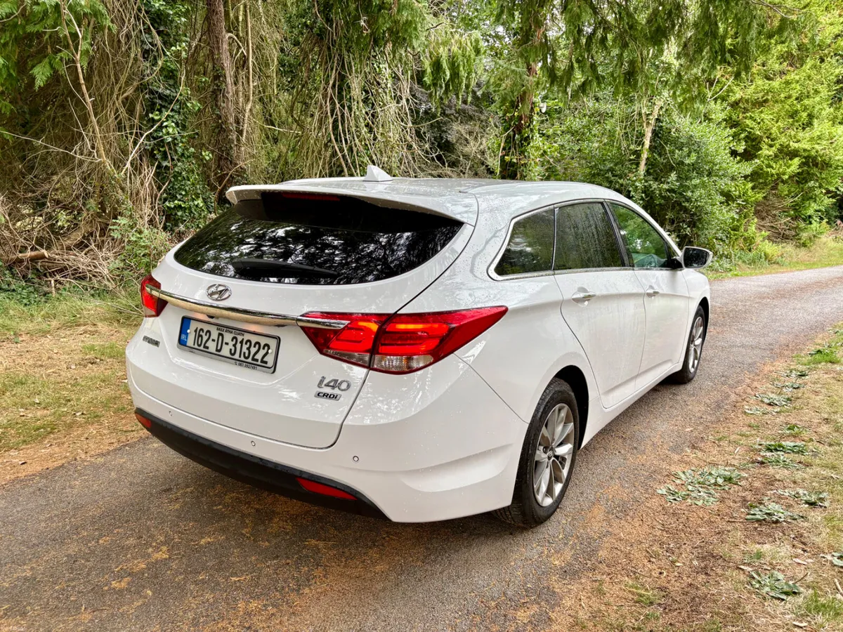 162 Hyundai i40 Estate, NCT to December 2026! - Image 3