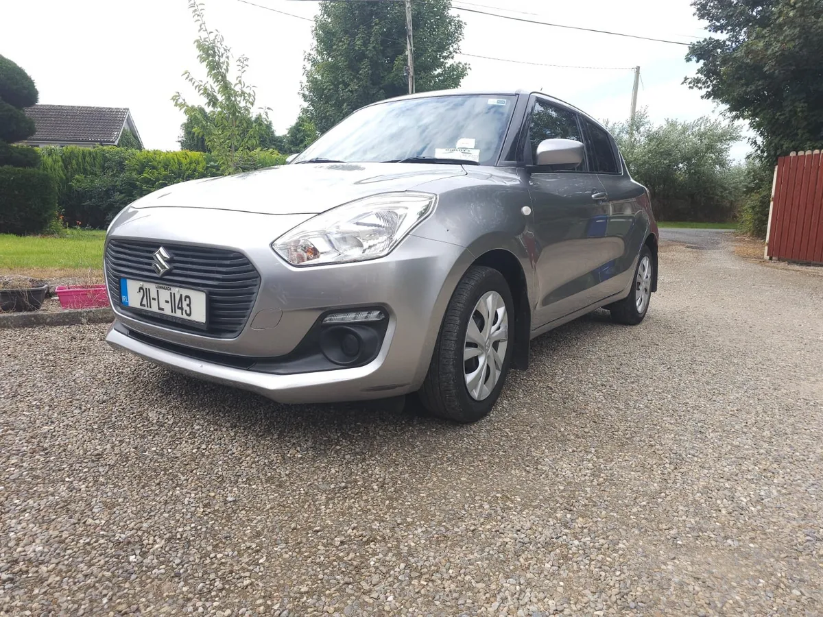 Suzuki swift 1.2 petrol/hybrid. - Image 3