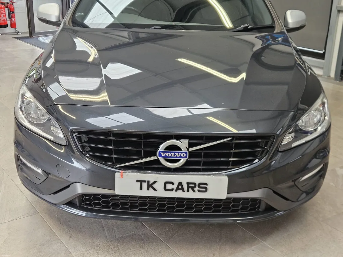 17 VOLVO S60 D4 R-DESIGN NAV 190BHP - Image 5