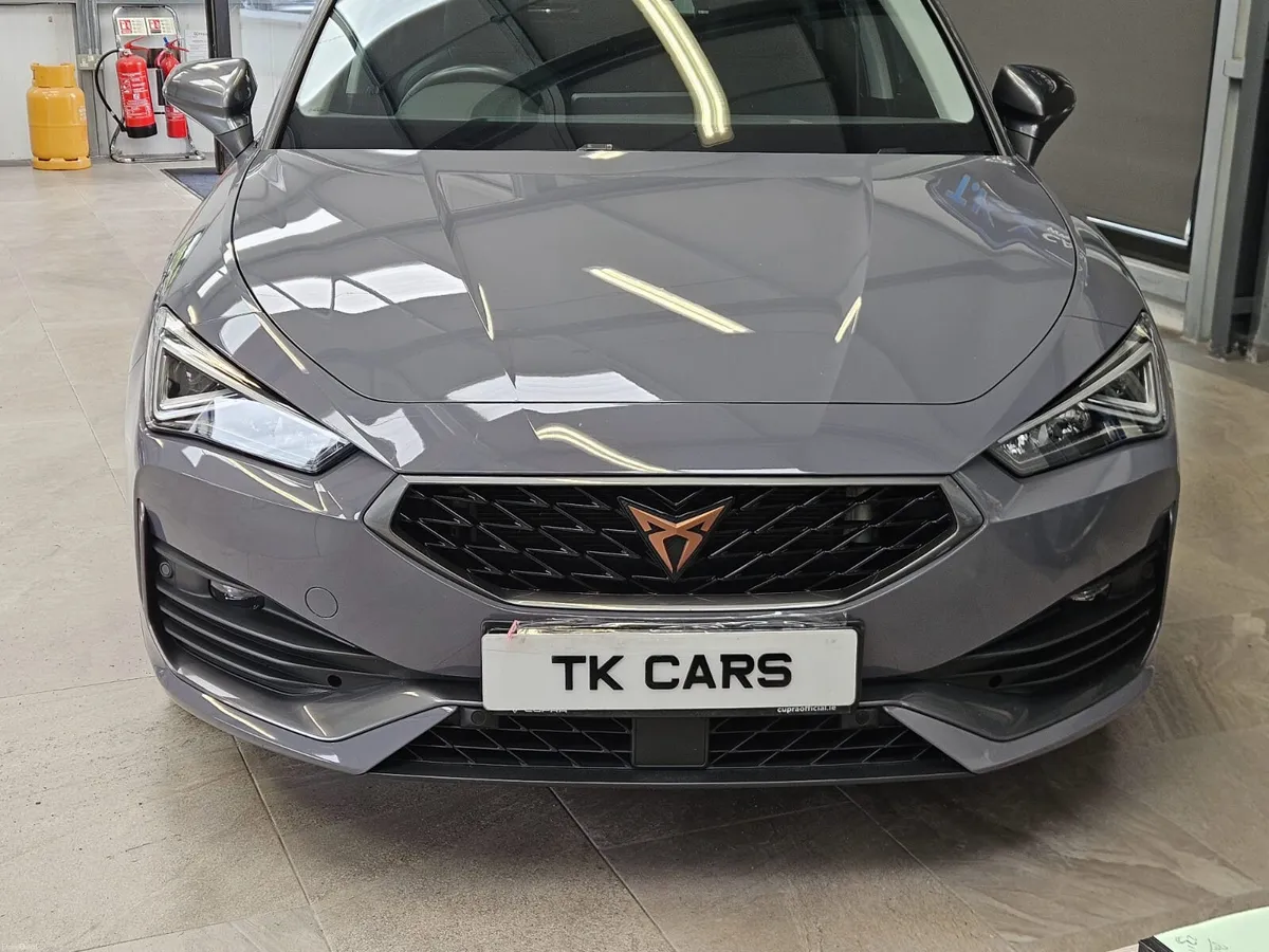 24 CUPRA LEON 1.5 ETSI 150HP DSG 5DR AUT - Image 5