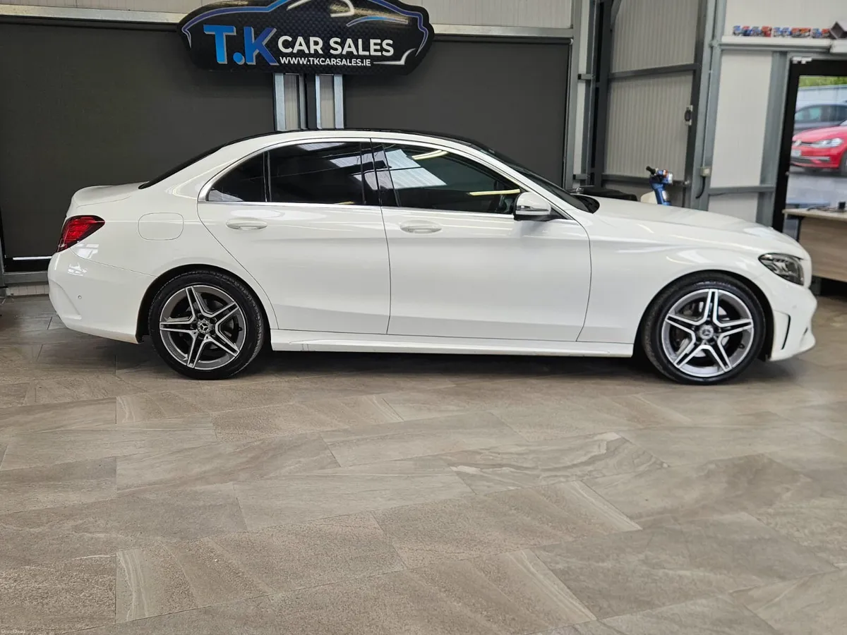 19 MERCEDES-BENZ C-CLASS C220 D AMG LINE - Image 3