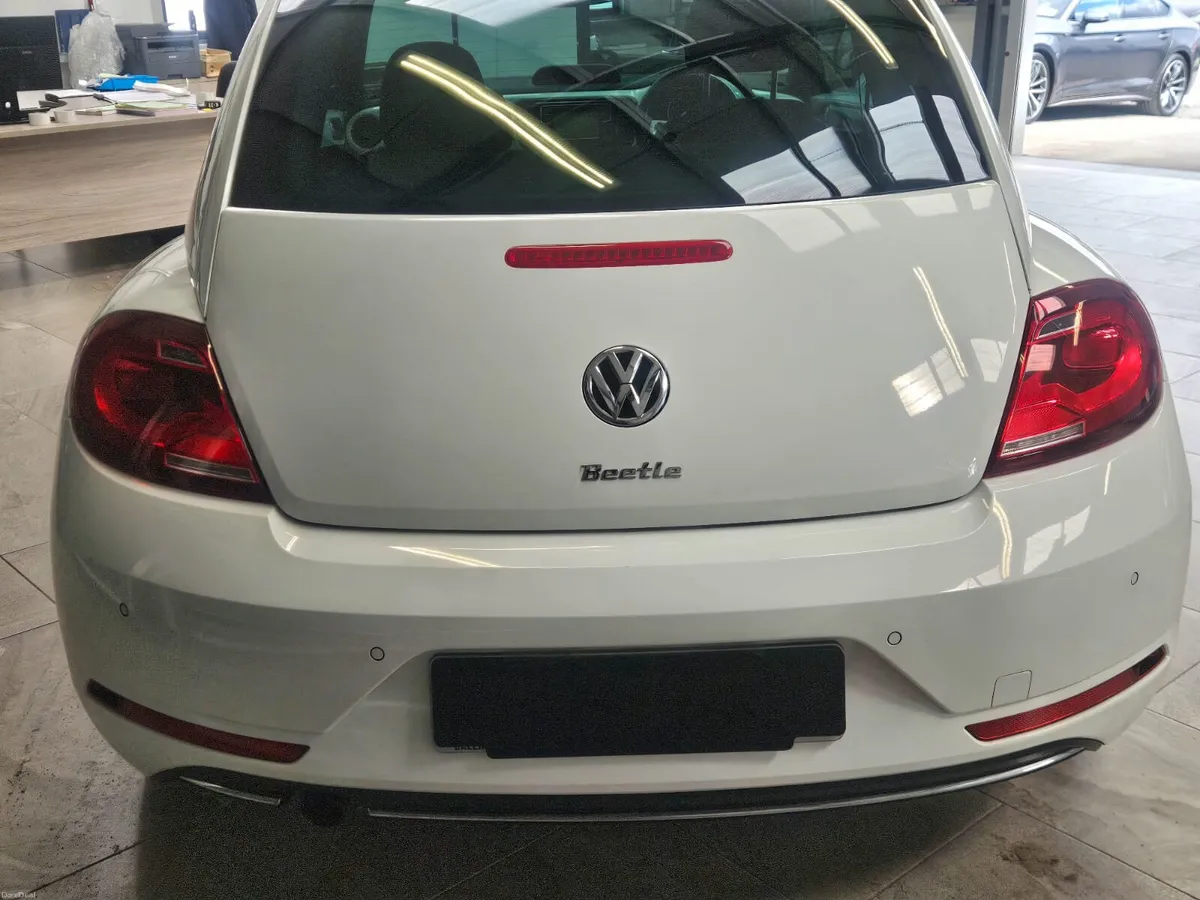 18 VOLKSWAGEN BEETLE DESIGN WITH SUNROOF - Image 6
