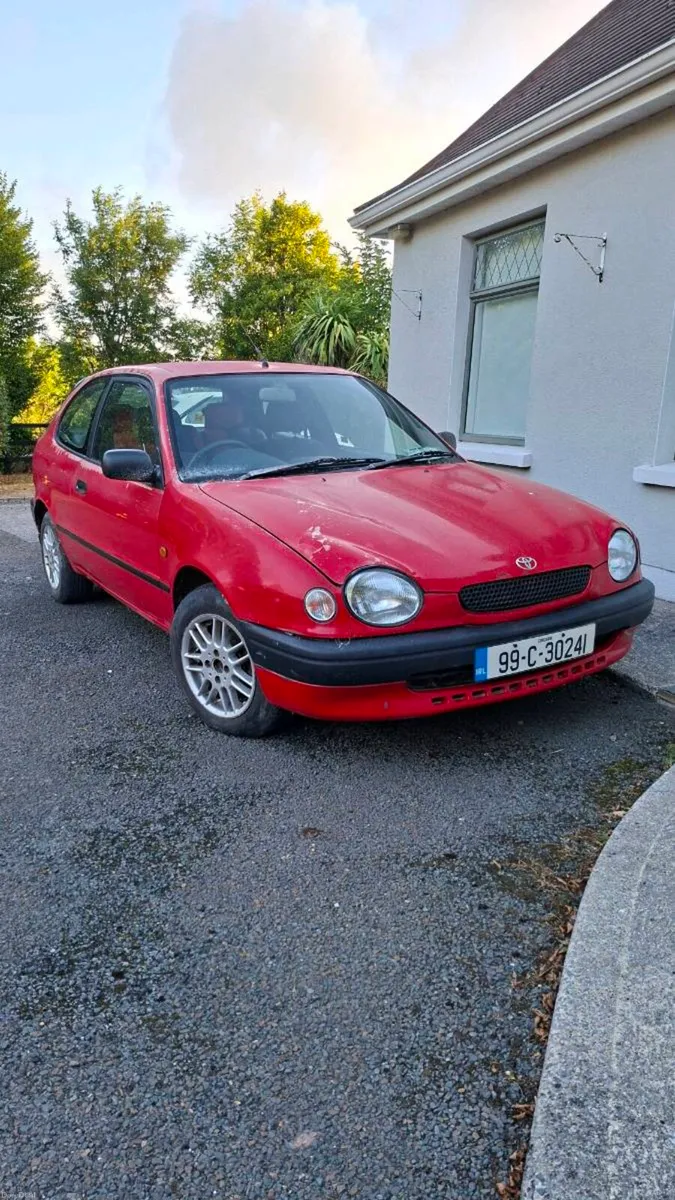 1999 Toyota Corolla - Image 1