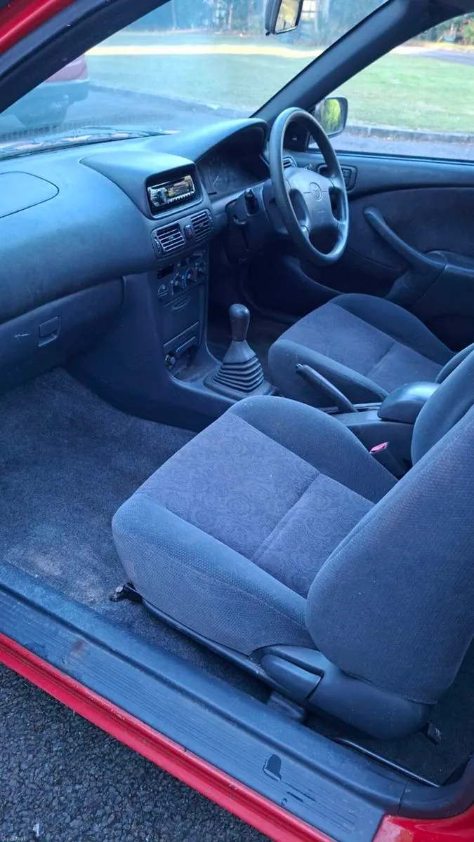 1999 Toyota Corolla - Image 4