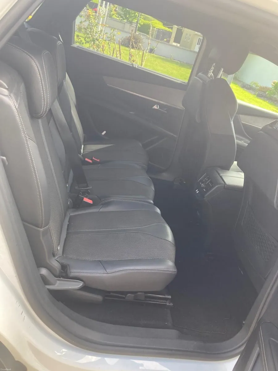 Peugeot 5008 diesel - Image 4