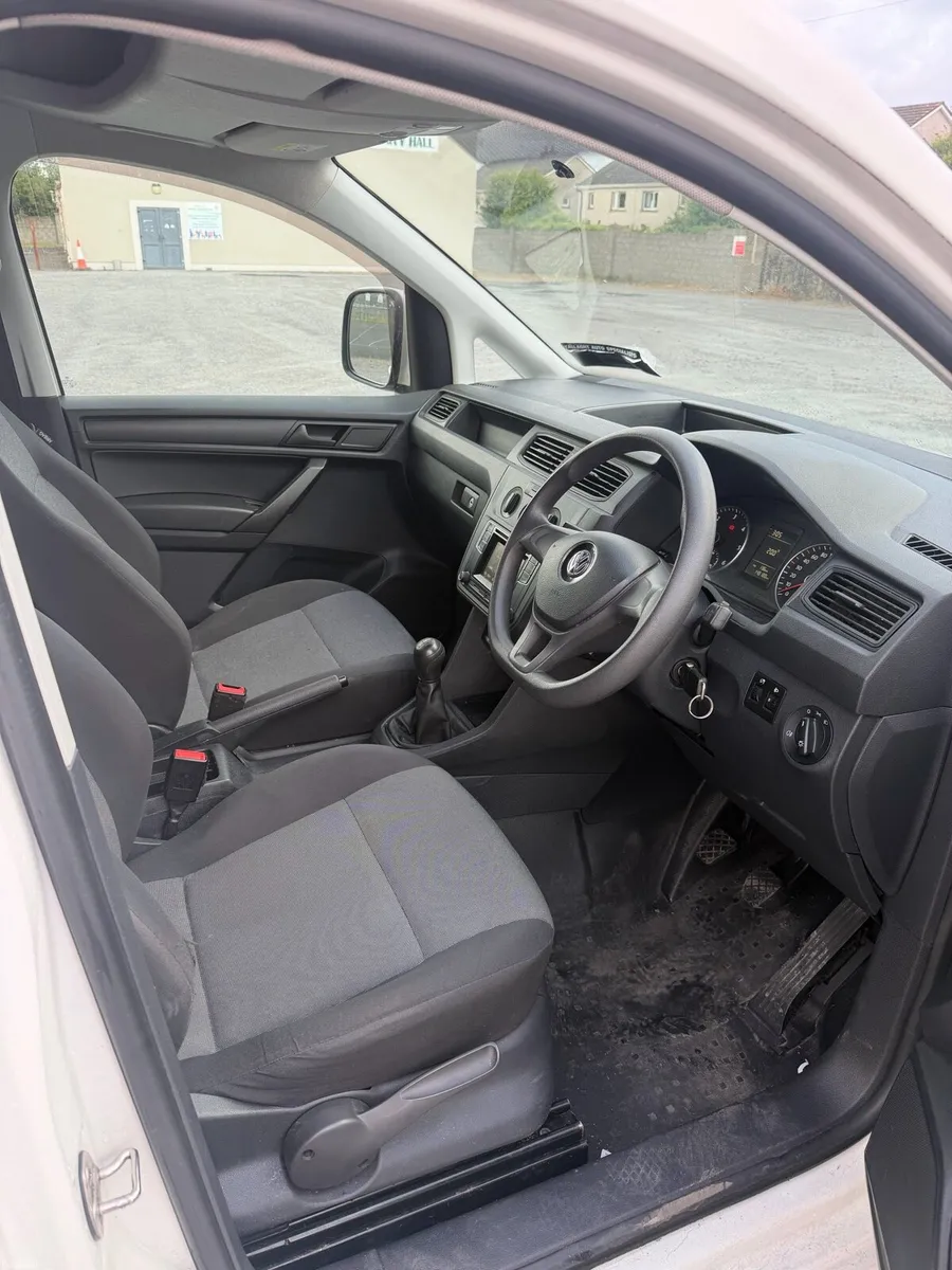 Volkswagen Caddy 2019 - Image 5