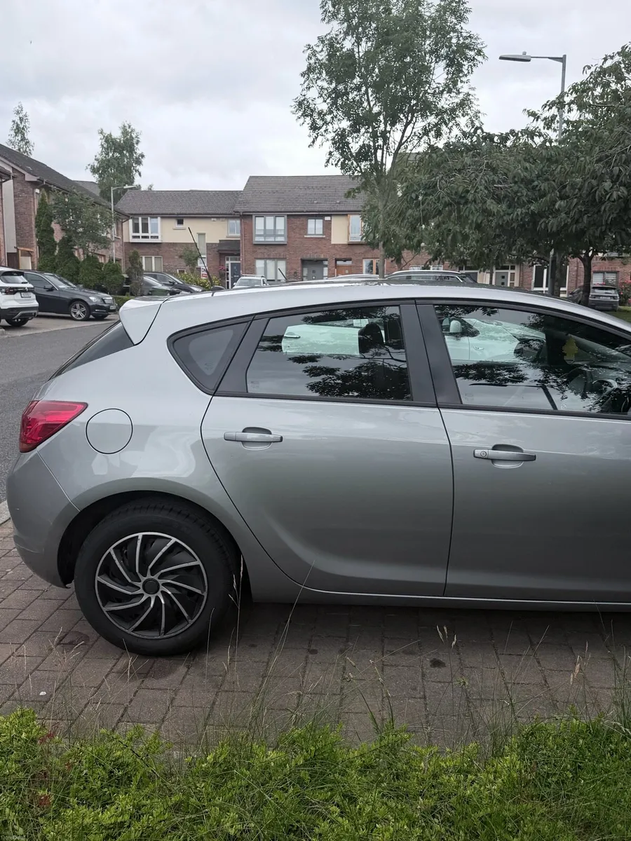 Vauxhall Astra - Image 5