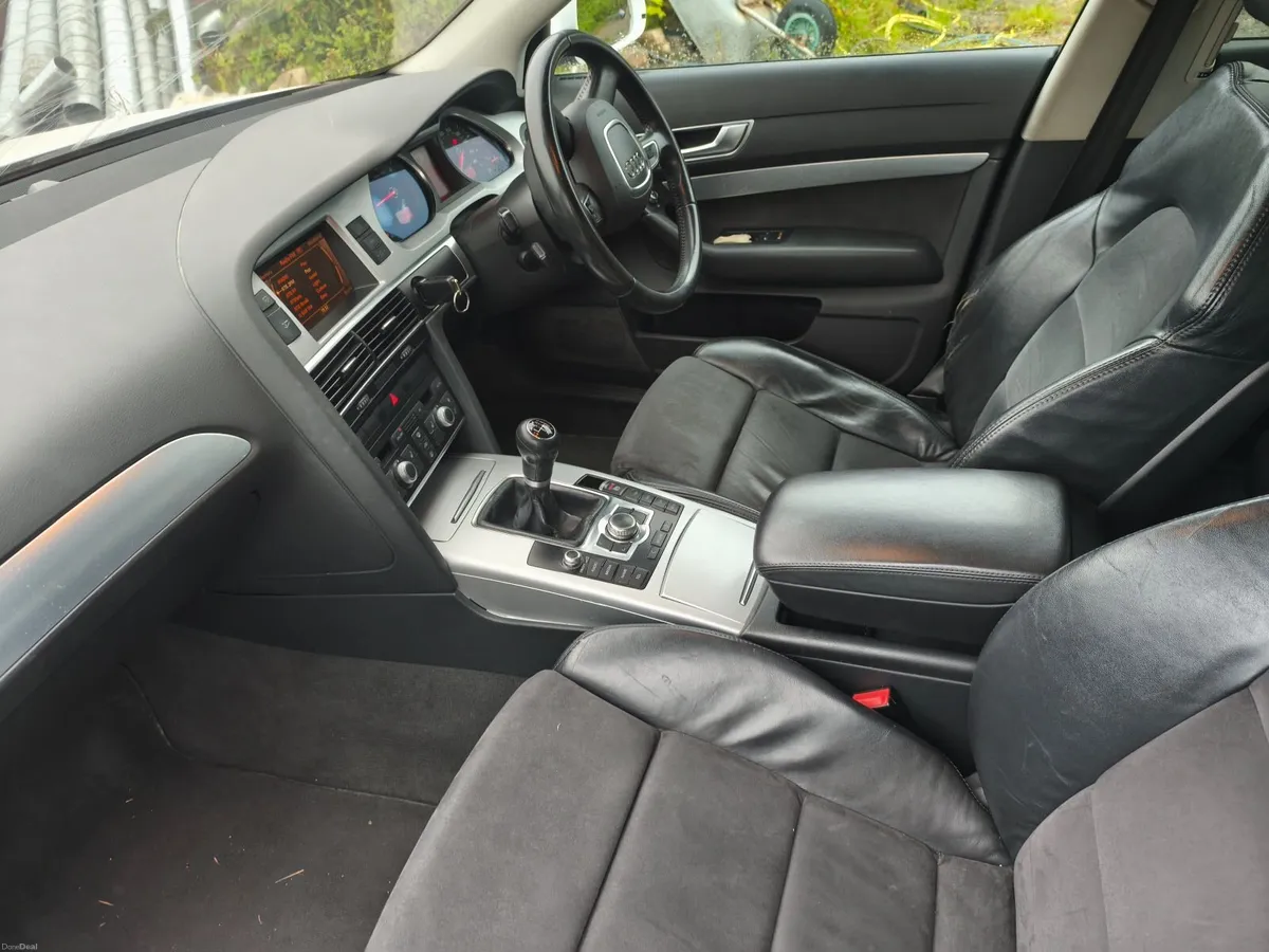 Audi A6 2010 - Image 5