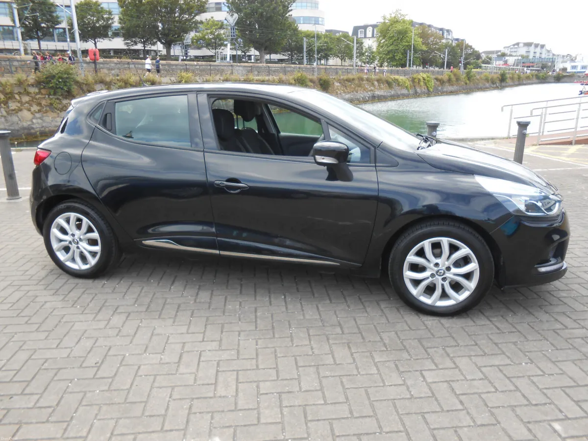 Renault Clio 2019 - Image 1