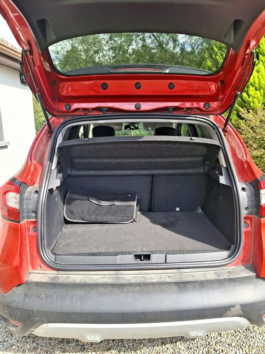 2017 Renault Captur 1.5 dCi Signature NAV - Image 6