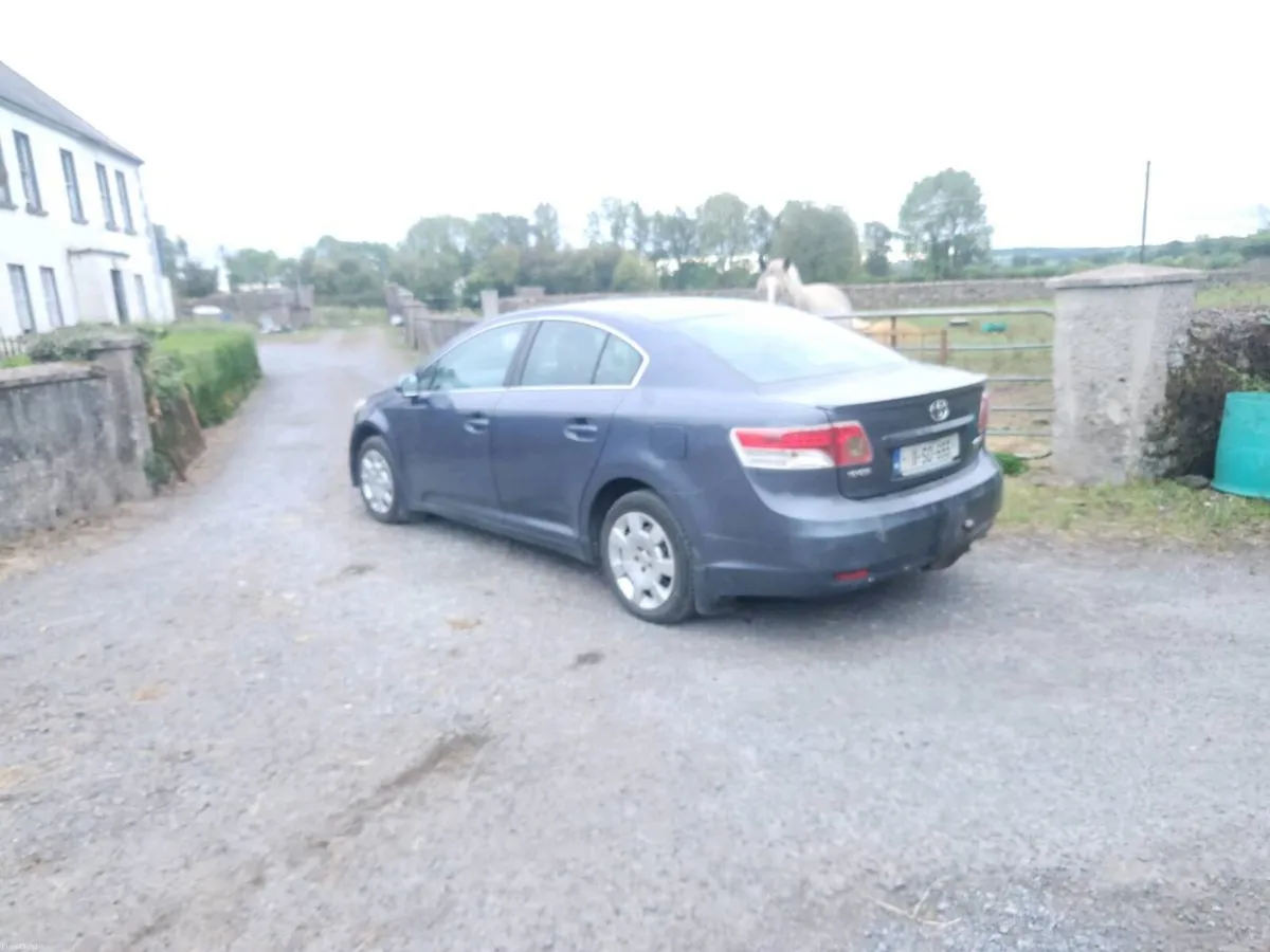 2011 Toyota avensis d4d diesel - Image 1