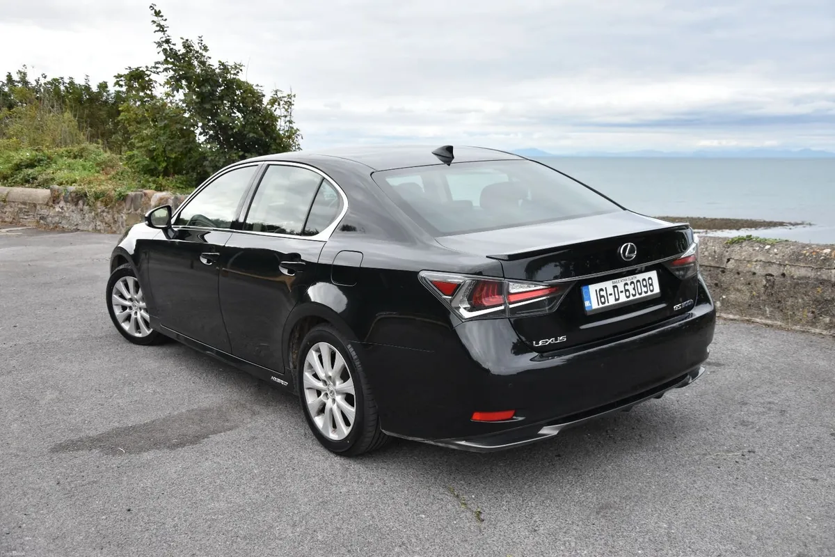 2016 Lexus GS 300h 2.5 Hybrid – New Tyres - Image 4