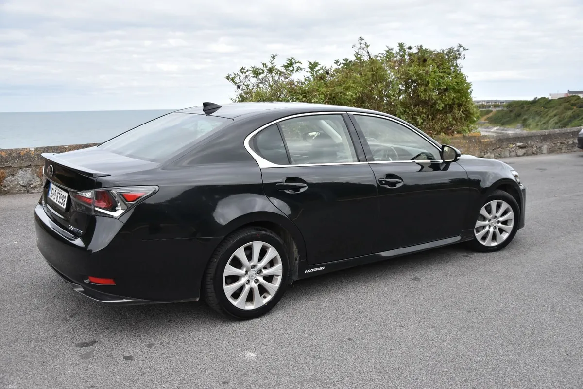 2016 Lexus GS 300h 2.5 Hybrid – New Tyres - Image 3