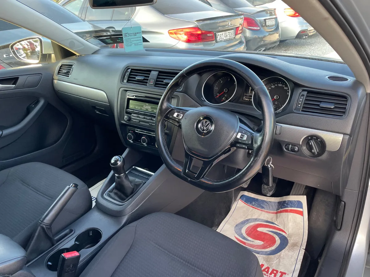 Volkswagen Jetta 2.0 TDI - Image 6