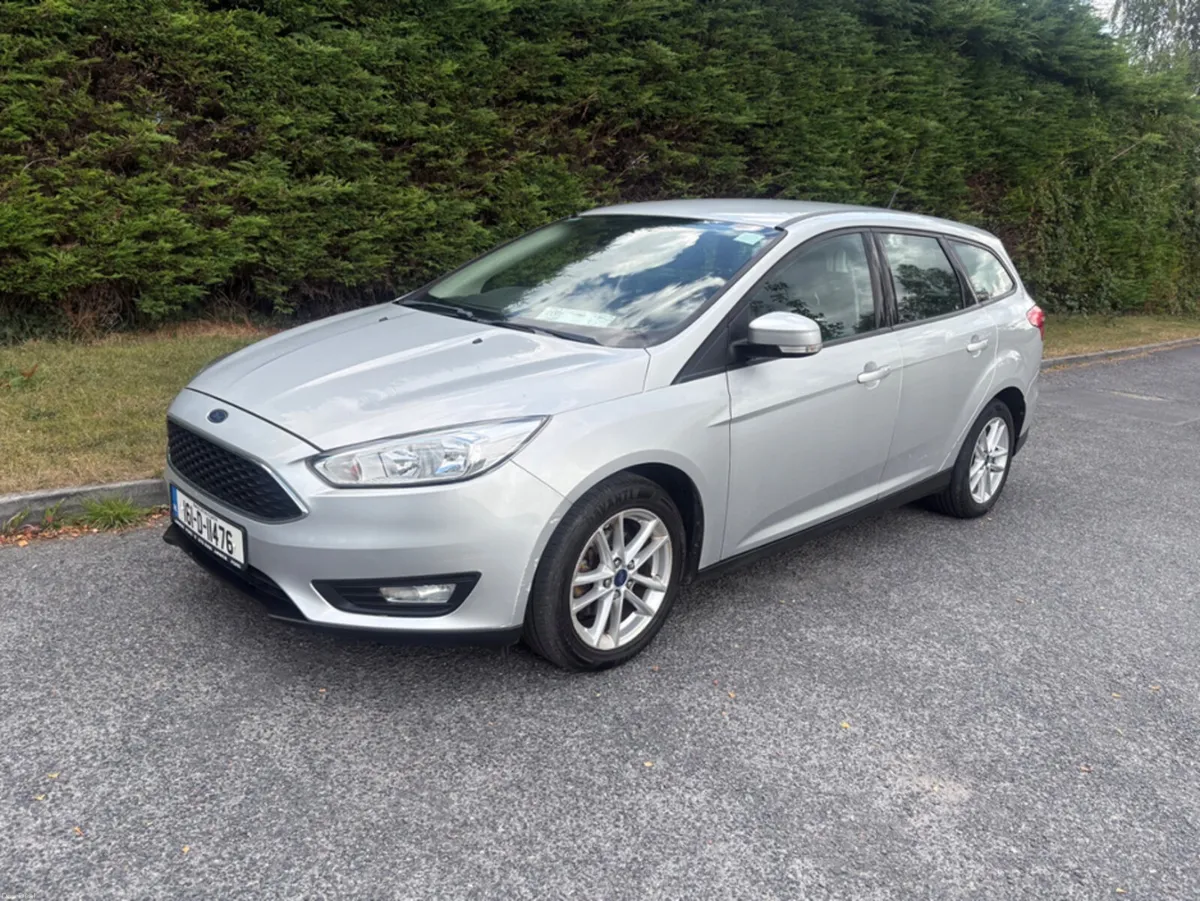 Ford Focus STYLE 1.6 TDCI 95PS ESTATE 4DR - Image 2