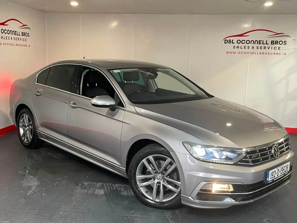 Volkswagen Passat HIGHLINE 2.0 TDI MANUAL 6SPEED F - Image 1