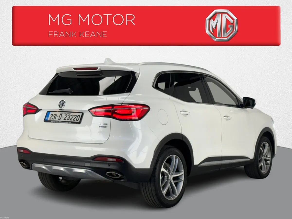 MG HS PHEV - EXCLUSIVE **BLACK AND RED FULL LEATHE - Image 4