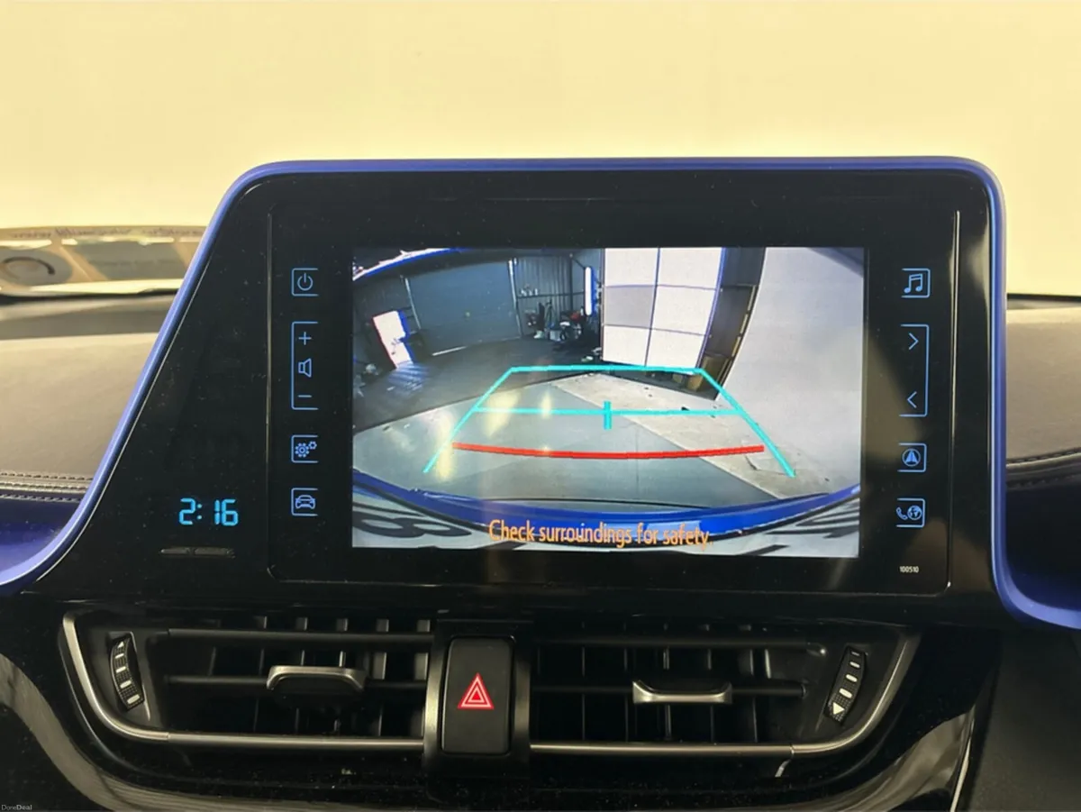 Toyota C-HR HYBRID LUNA SPORT 4DR AUTO **BLACK AND - Image 6