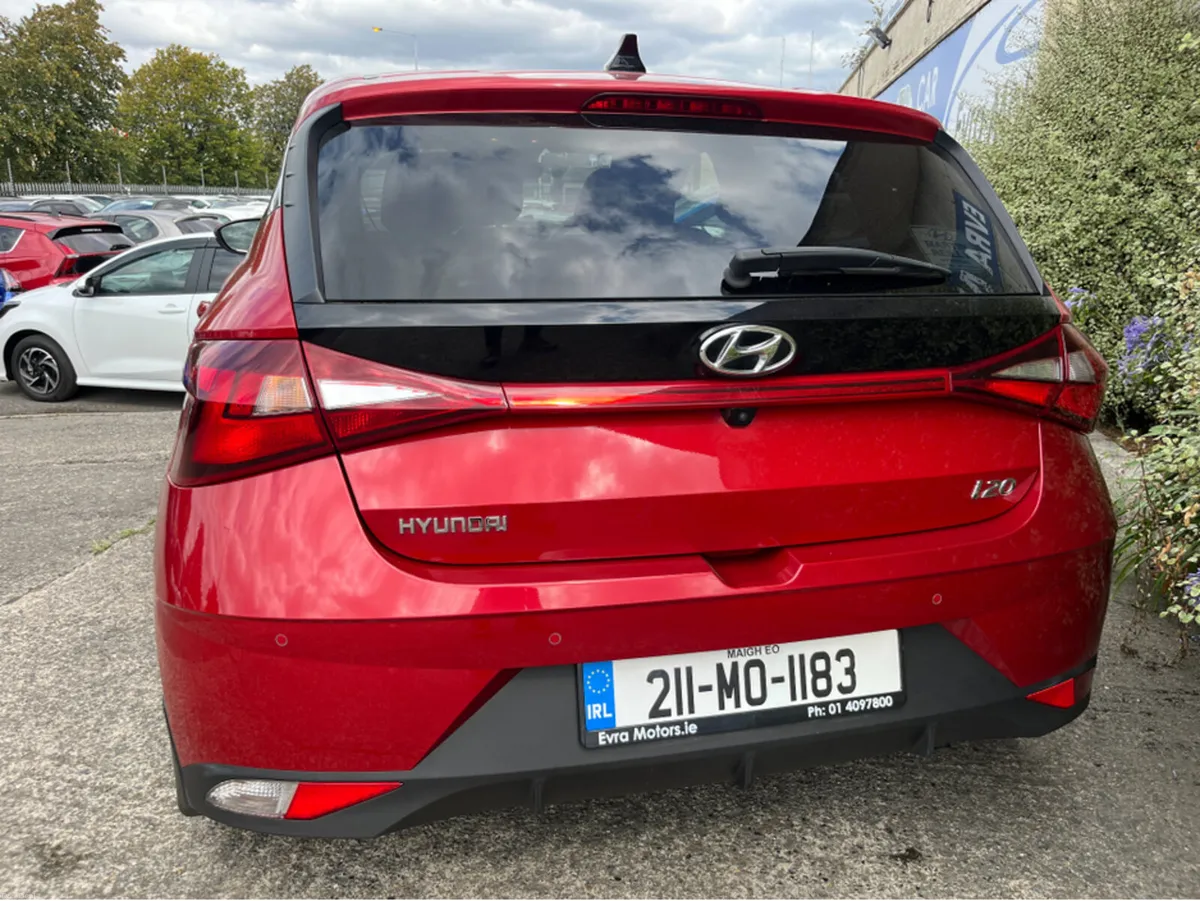 Hyundai i20 1.2 PETROL DELUXE PLUS 5DR **REVERSE C - Image 6