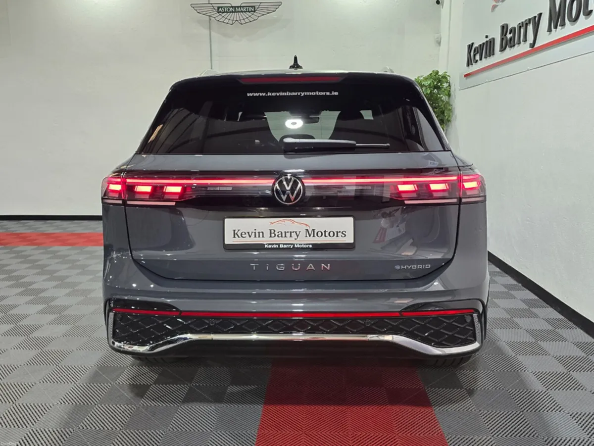 Volkswagen Tiguan **DEPOSIT TAKEN** - Image 3