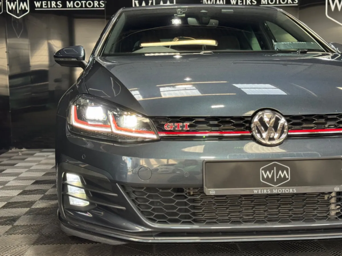 Volkswagen Golf 2.0 TSI//GTI PERFORMANCE PACK//AUT - Image 5