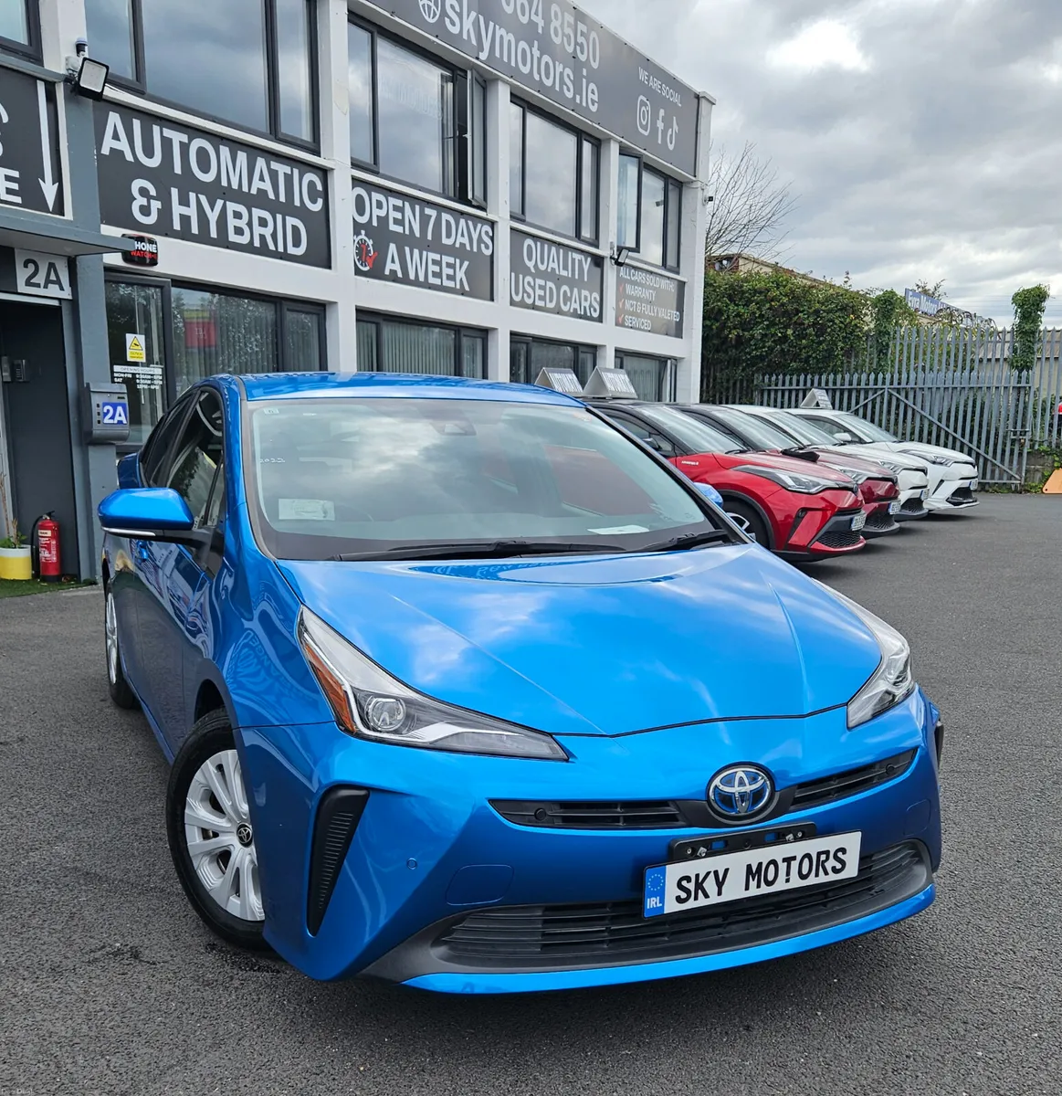 2022 Toyota Prius 1.8 Hybrid Automatic - Image 2