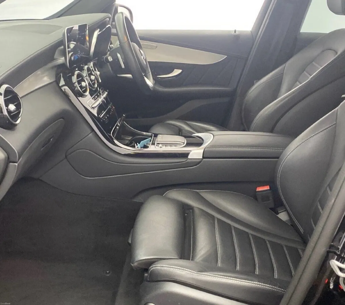 2.0 GLC220d AMG Line SUV 5dr Diesel G-Tronic+ 4MAT - Image 4
