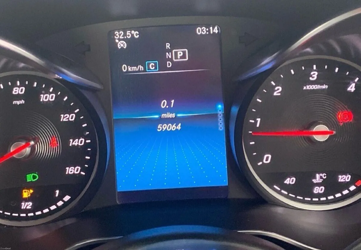 2.0 GLC220d AMG Line SUV 5dr Diesel G-Tronic+ 4MAT - Image 5