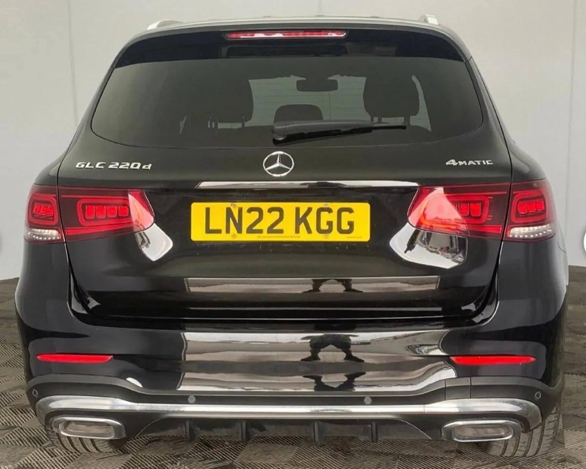 2.0 GLC220d AMG Line SUV 5dr Diesel G-Tronic+ 4MAT - Image 2