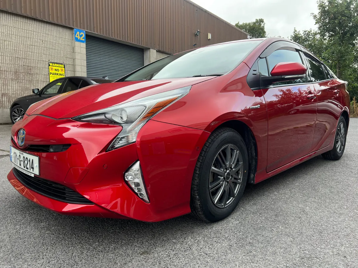 Toyota Prius 1.8L Hybrid 2017 - Image 4