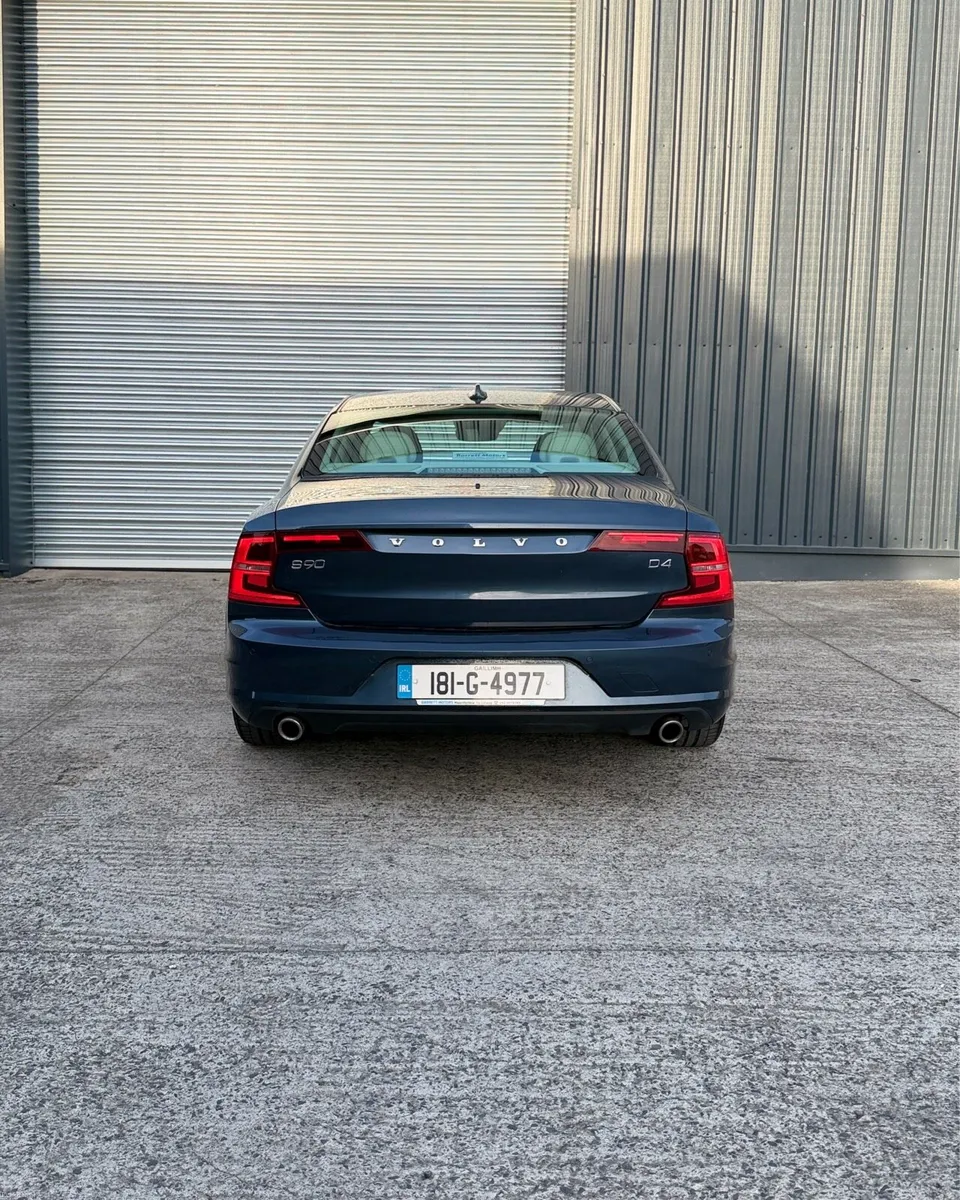2018 (181) Volvo S90 D4 Momentum - Auto - Image 6