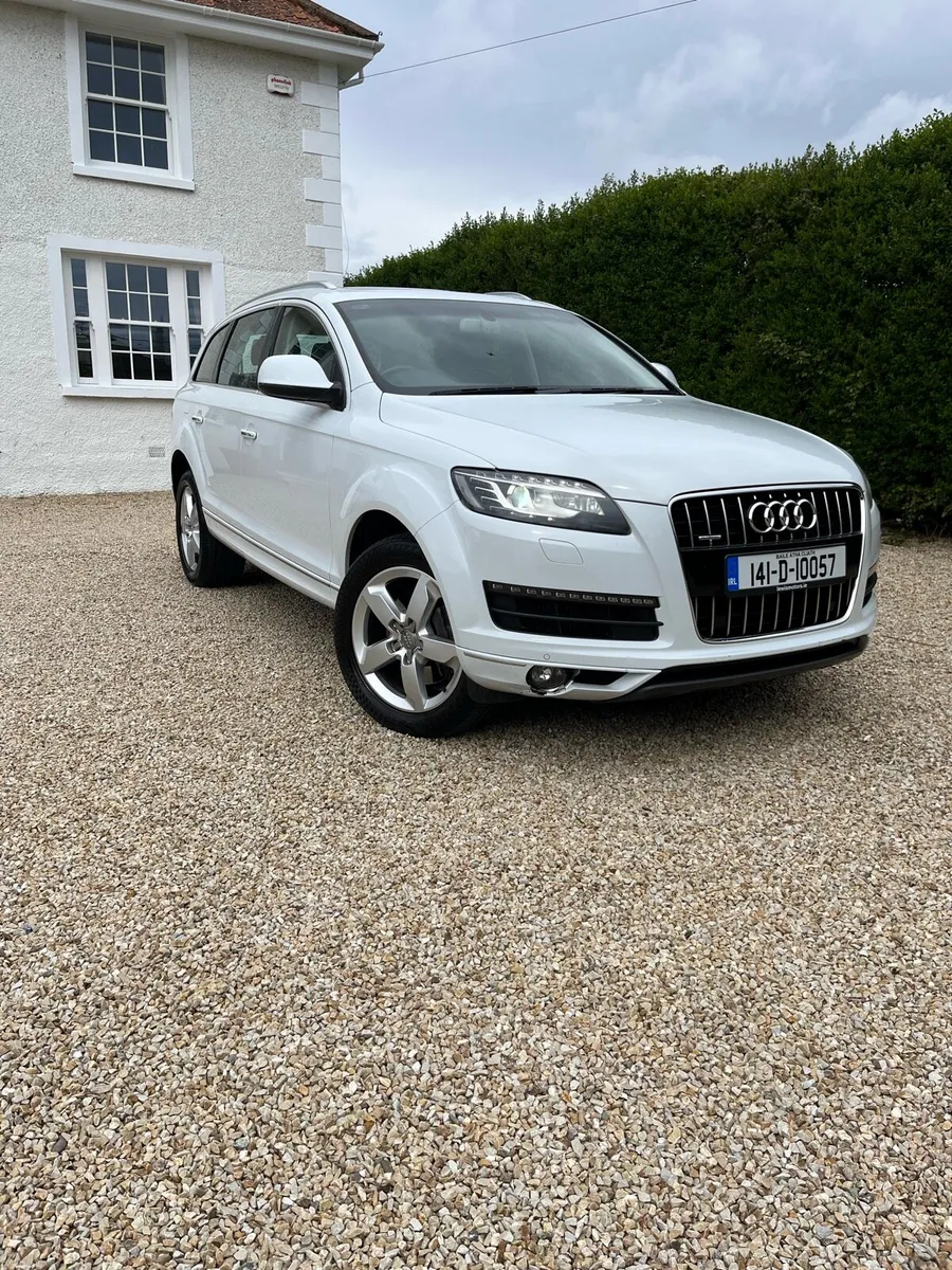 ***Audi Q7 3.0L TDI 7 Seater Pan Roof*** - Image 2