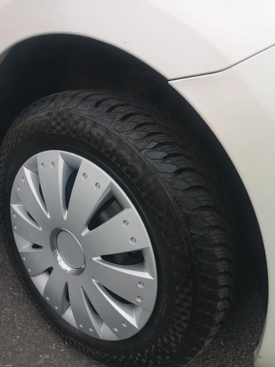 Nissan March 2010 - Image 3