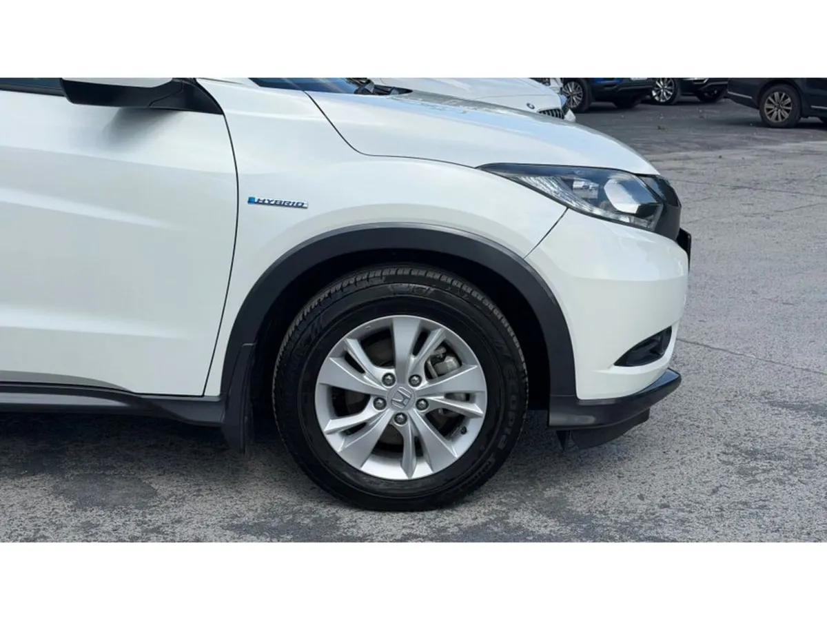 Honda Vezel X - Image 6