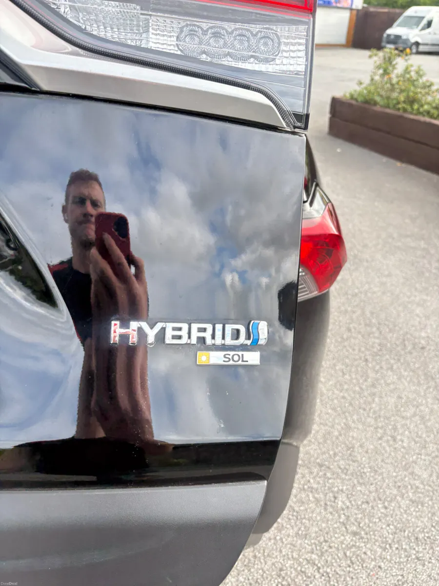 Toyota RAV4 2019 Sol - Image 3