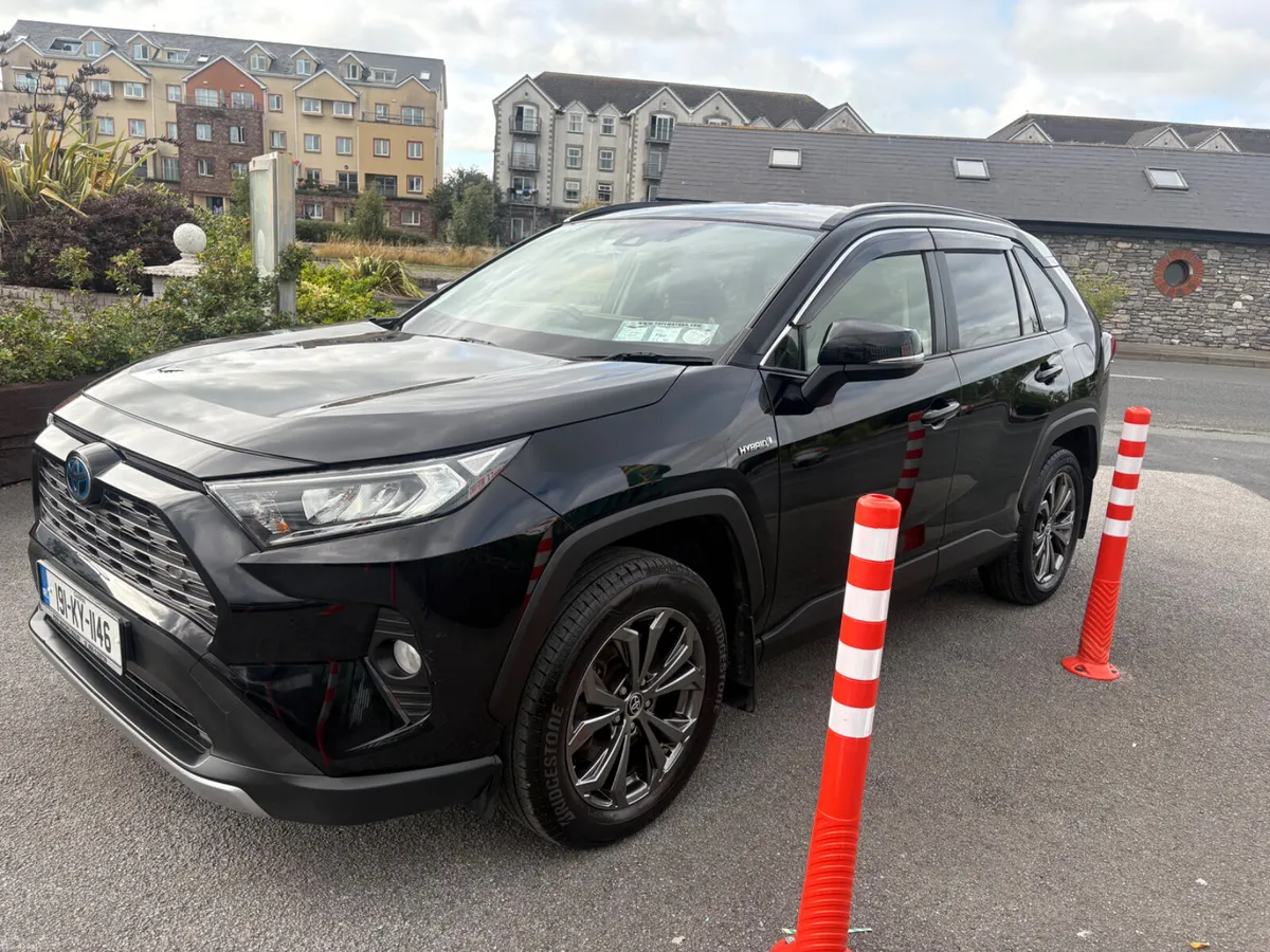 Toyota RAV4 2019 Sol - Image 2