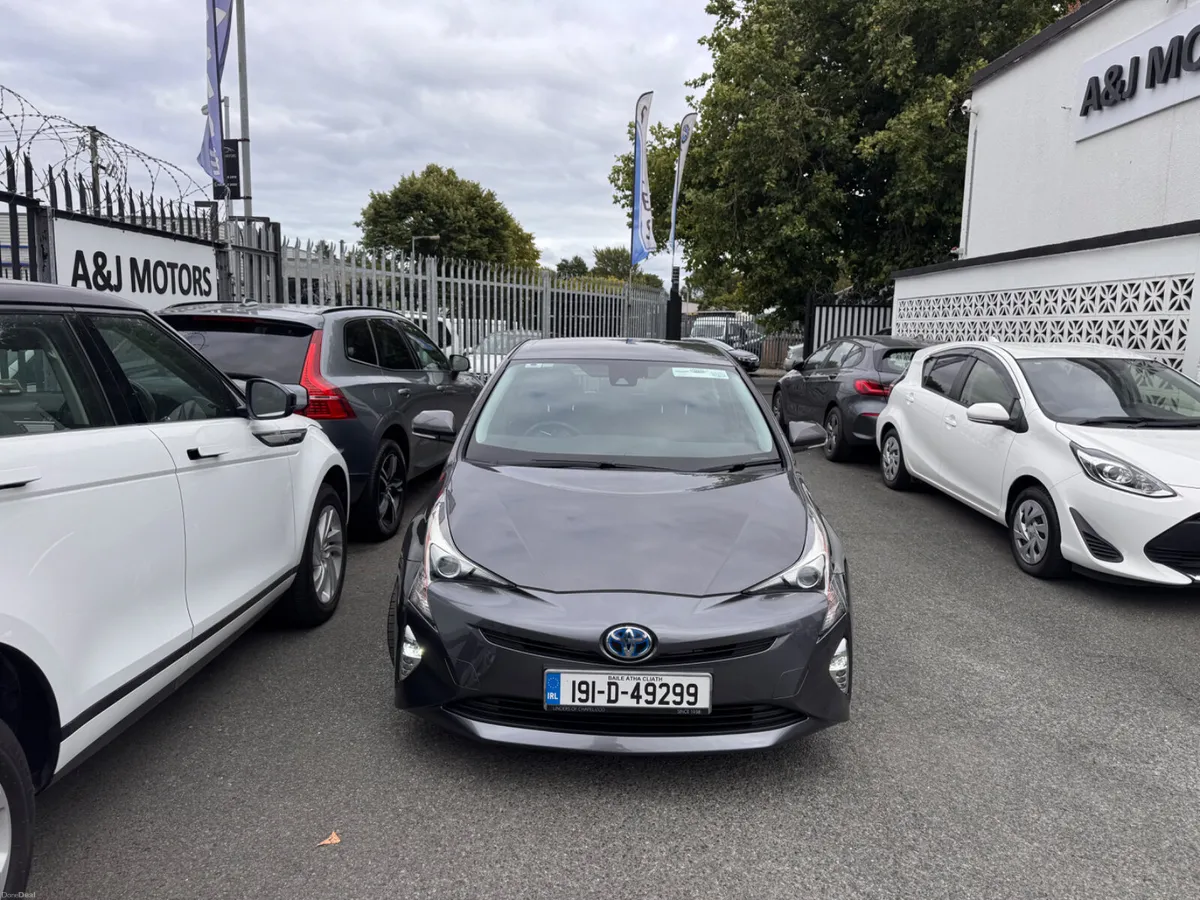 2019 Toyota Prius 1.8 Hybrid - Image 3