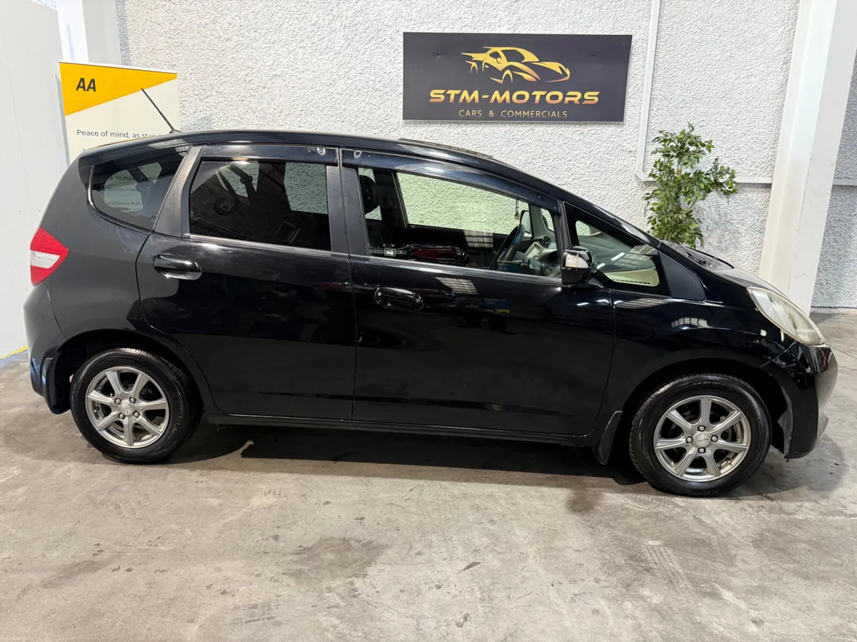 Honda Fit 2013 Low Kms New NCT - Image 4