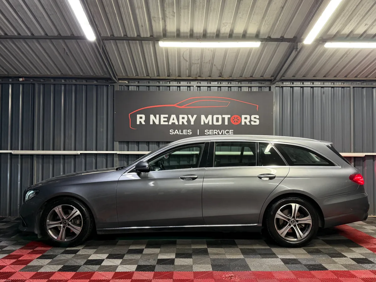 192 Mercedes-Benz E-Class E 220 D AVANTGARDE ESTAT - Image 5