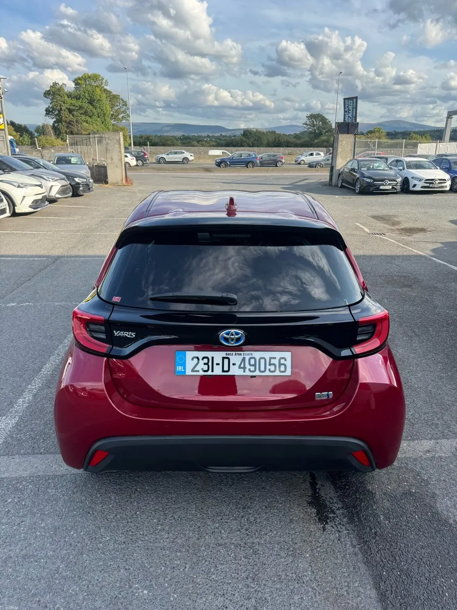Toyota Yaris 12.000KM - Image 5