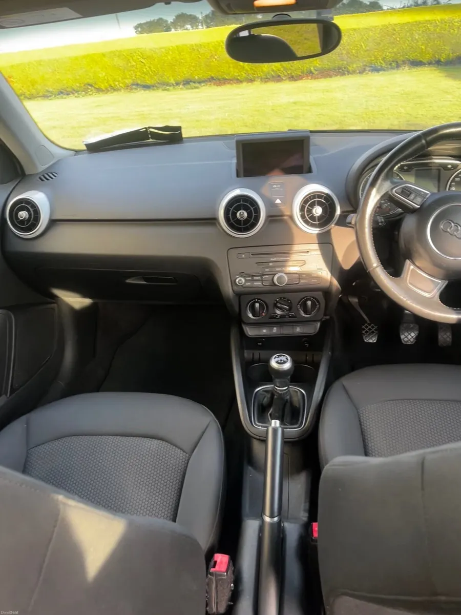 Audi A1 2015 - Image 4