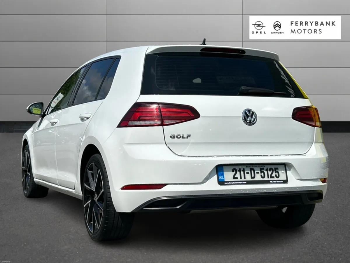 Volkswagen Golf TRENDLINE 1.0 TSI MANUAL 6SPEED FW - Image 3