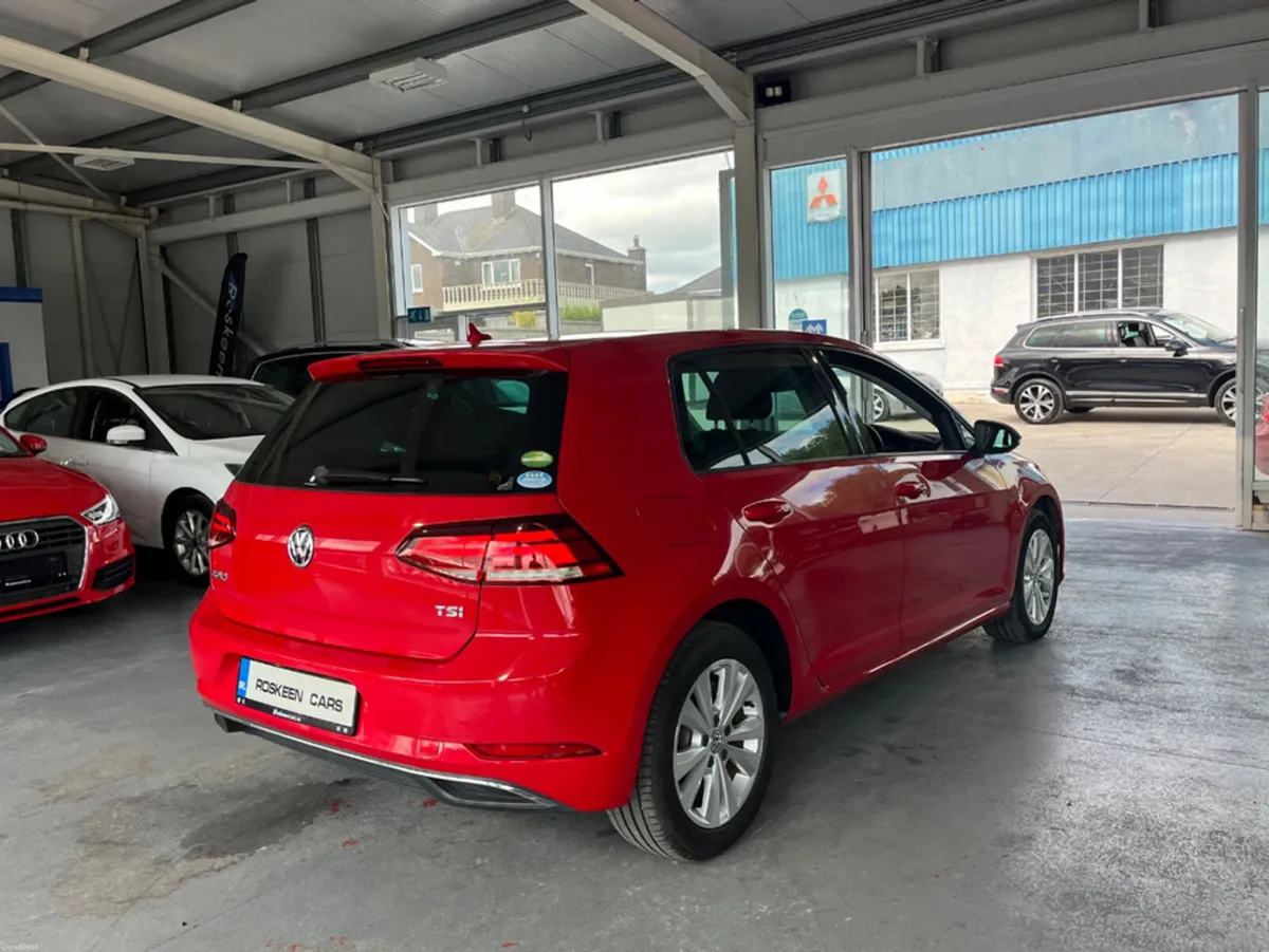 Volkswagen Golf 1.2 Tsi Dsg automatic Se - Image 5