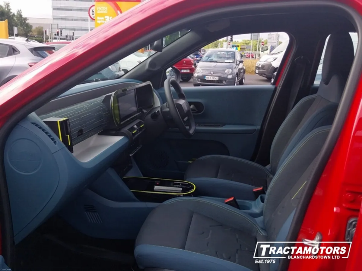 Fiat Panda ICON 1.2 110HP 5DR AUTO TECH PACK - Image 4