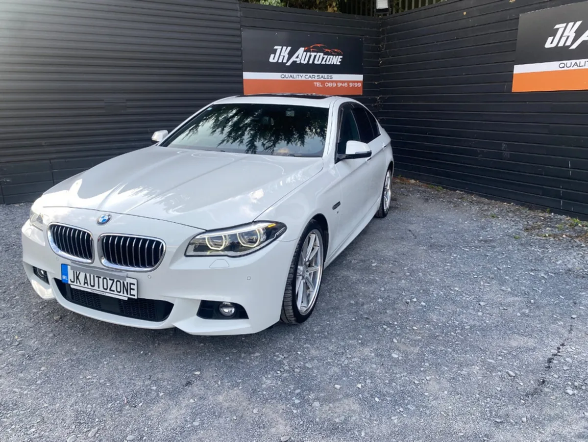 BMW 5-Series 523 SPORT AUTO SUNROOF - Image 3